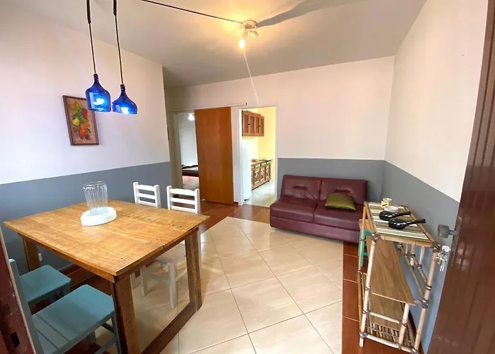 Apartamento em Ubatuba beira-mar